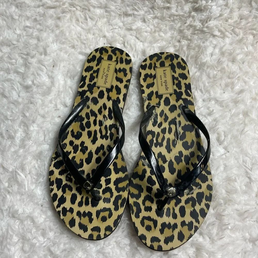 Kate Spade Leopard prints Black jelly thong sandals gold tone logo accent SZ9M